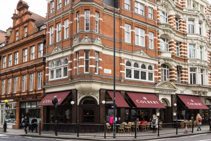 colbert_London_fly.ge